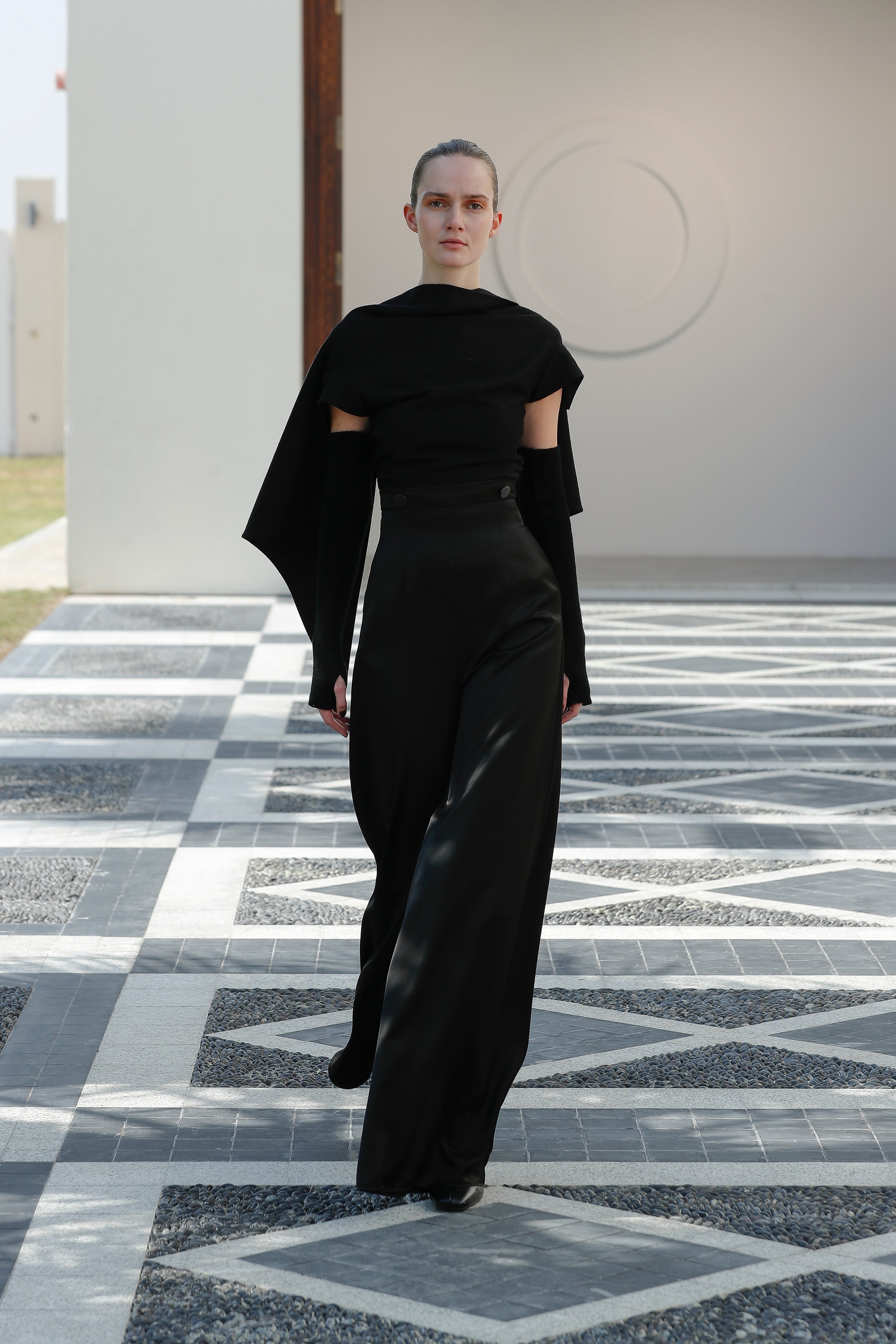 Olley Trouser in Noir | Noon By Noor