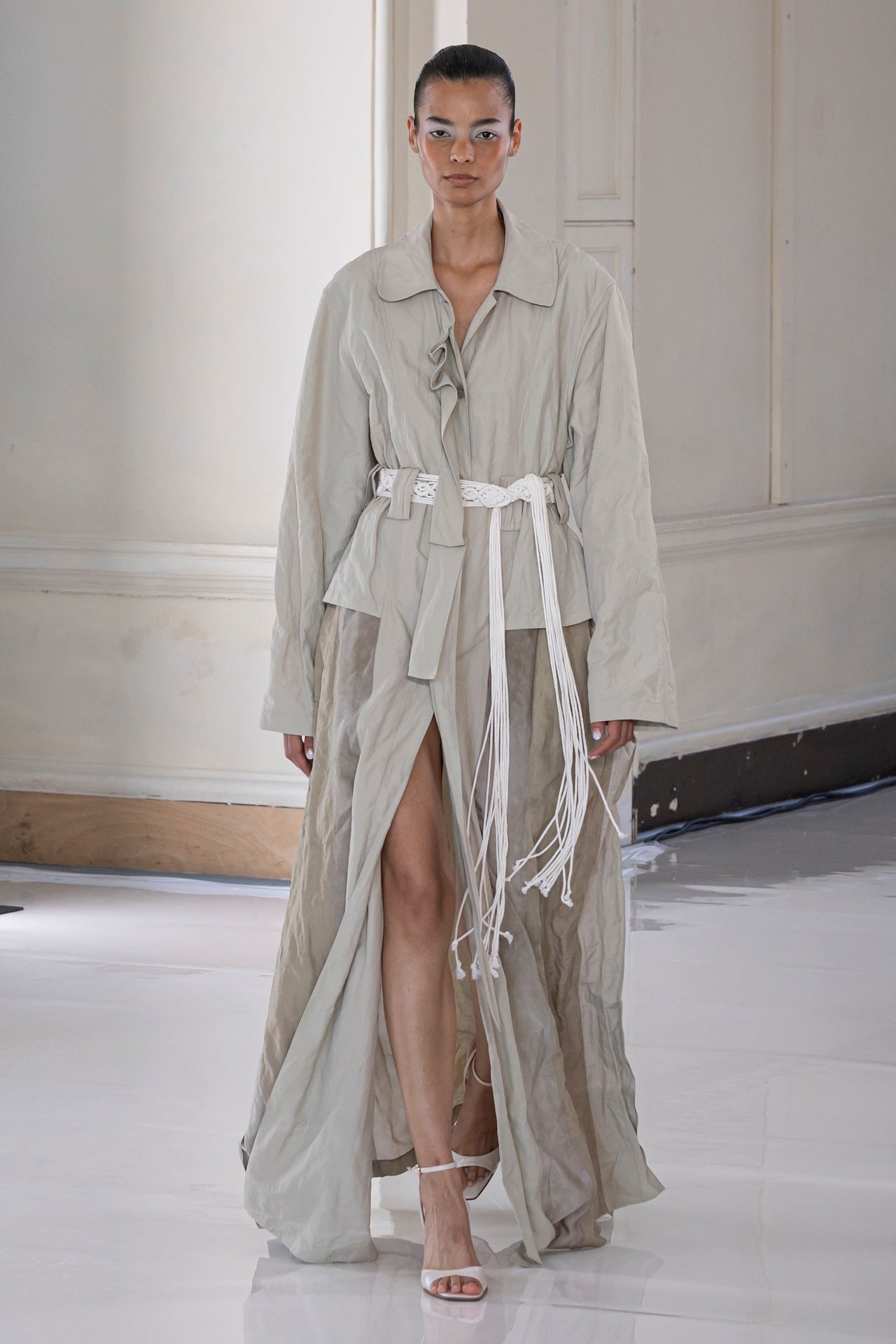 Deveron Coat in Sand | Noon By Noor
