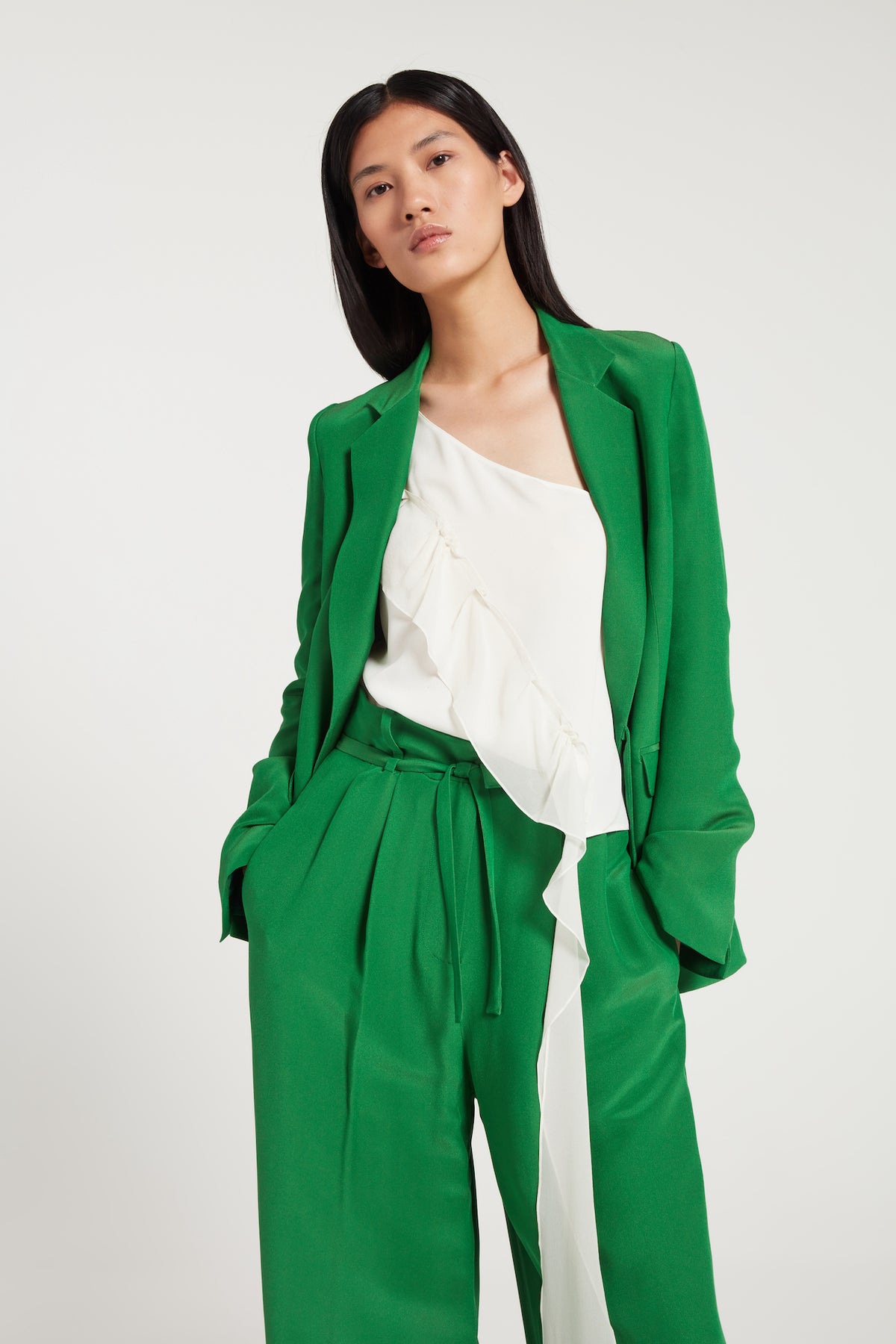 Tina Bis Jacket in Palm Green| Noon by Noor